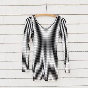 Bodycon stripe dress🌷